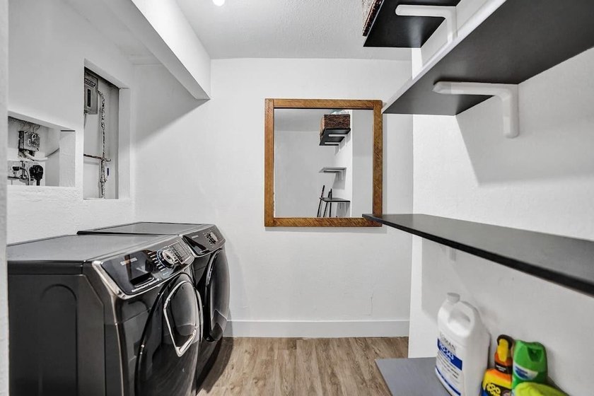 INCREDIBLE INVESTMENT PROPERTY. Approved to Build 5 townhomes of - photo 44