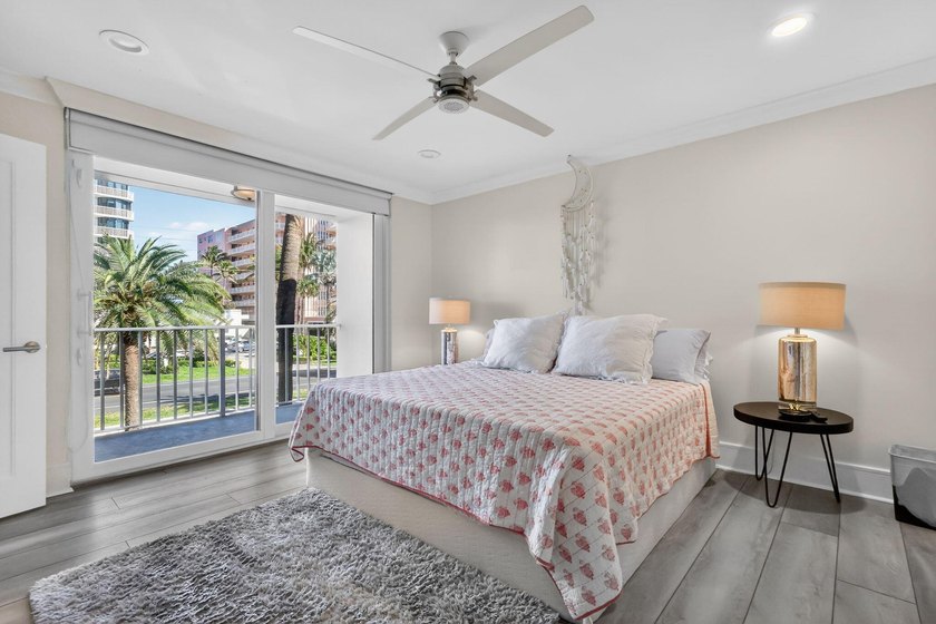 Boater's Paradise...Sophisticated Townhouse with breathtaking - photo 50