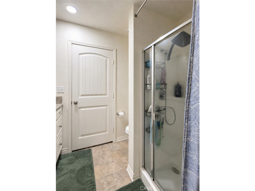 This is a great opportunity to own a modern home in Huntington - photo 5