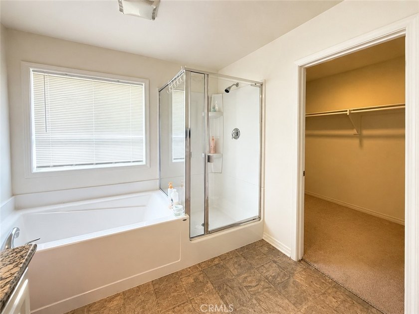 This is a great opportunity to own a modern home in Huntington - photo 9