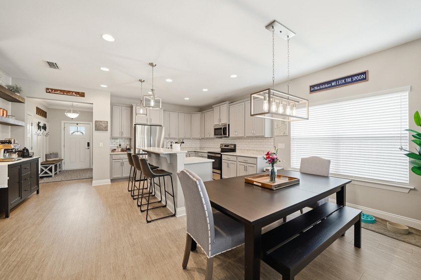 Welcome to this beautiful 4-bedroom, 2 bath home located in the - photo 15