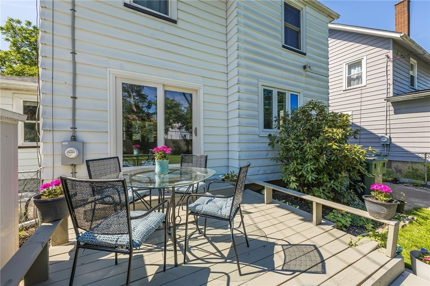 North Winton Village Charmer! Welcome to 170 Dalkeith Rd, where - photo 21