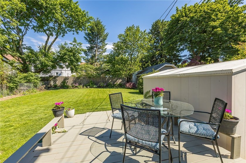 North Winton Village Charmer! Welcome to 170 Dalkeith Rd, where - photo 22