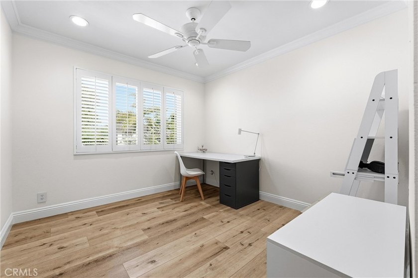 You found it! Open floor pan, new modern updates, main floor - photo 25