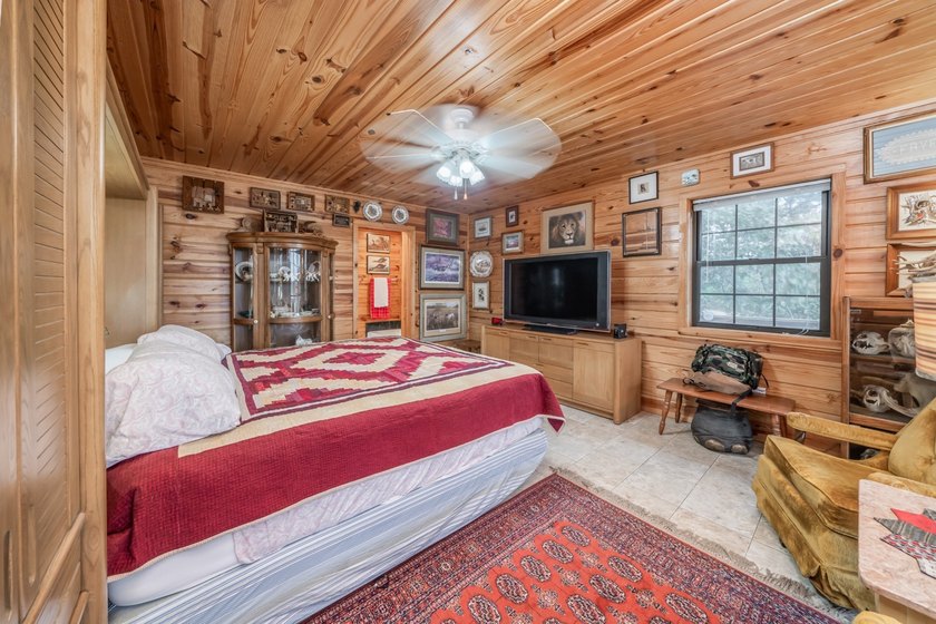 Have you ever dreamed of owning a completely private lakefront - photo 13