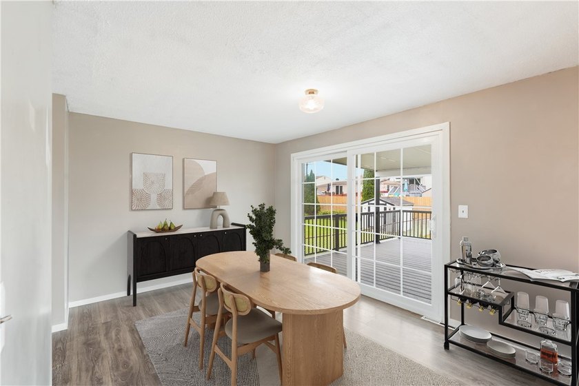 Welcome to 47 W Toulon Drive! This move-in ready 3-bedroom - photo 17