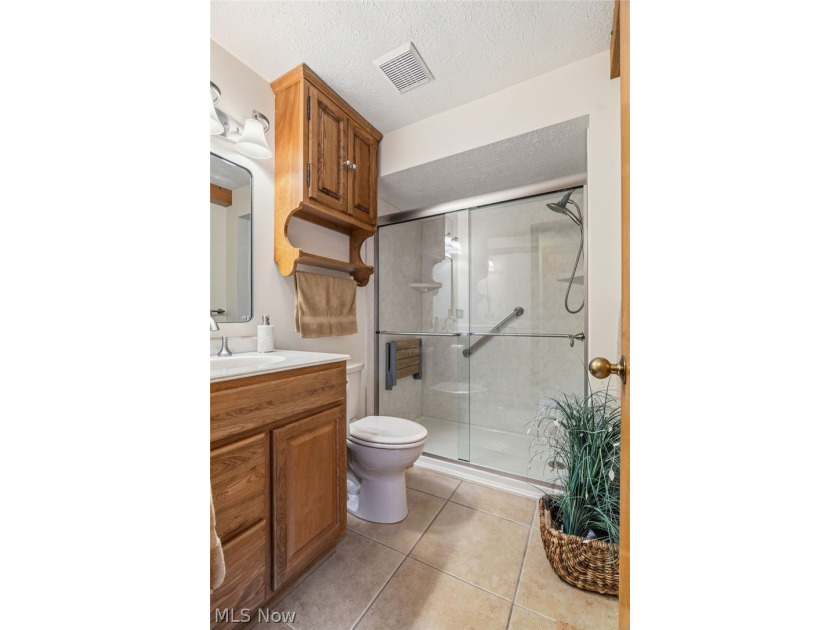 Welcome to affordable lakefront living on beautiful Meyers Lake! - photo 17