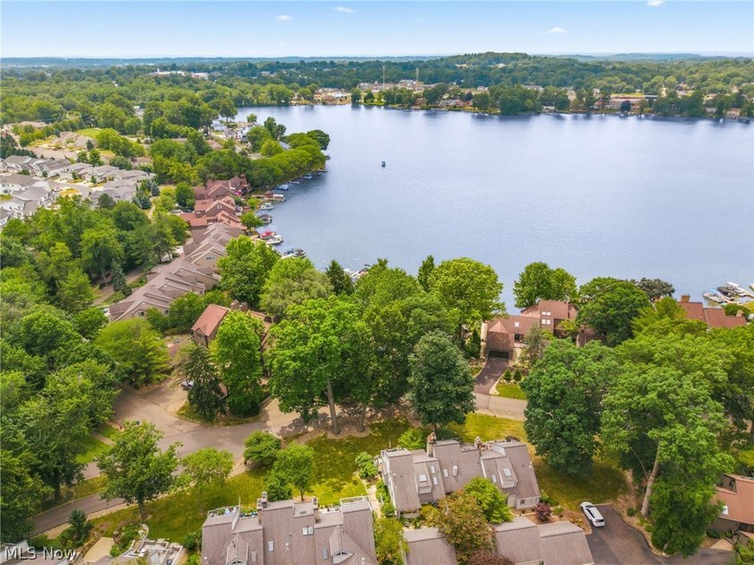 Welcome to affordable lakefront living on beautiful Meyers Lake! - photo 40
