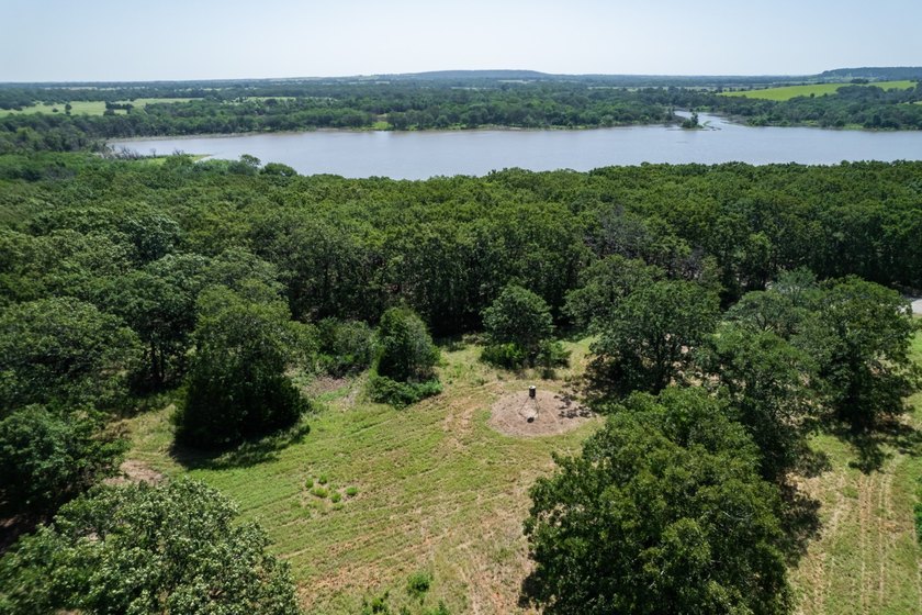 Have you ever dreamed of owning a completely private lakefront - photo 47
