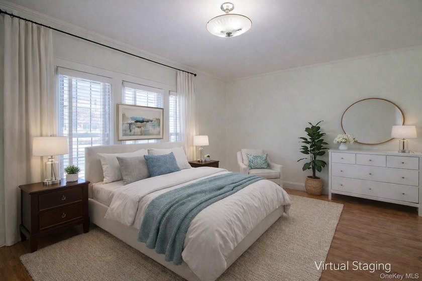 Prime Flushing detached single-family home located near Northern - photo 2