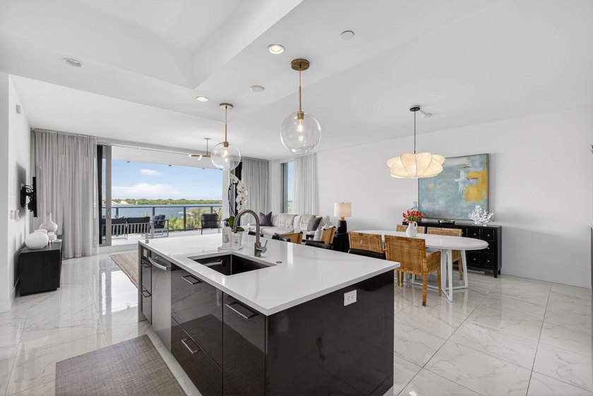 Experience resorty style waterfront living in the most sought - photo 12