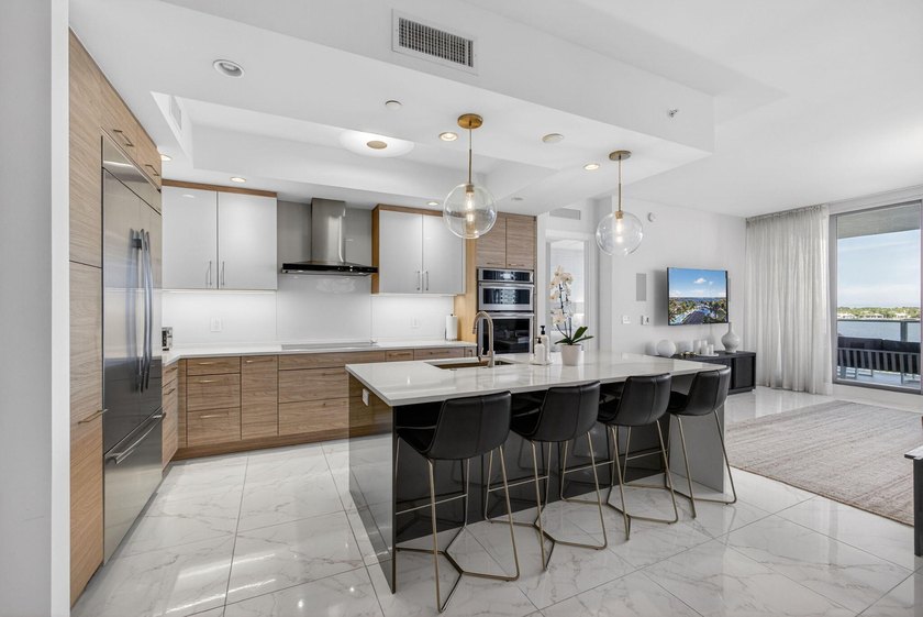 Experience resorty style waterfront living in the most sought - photo 15
