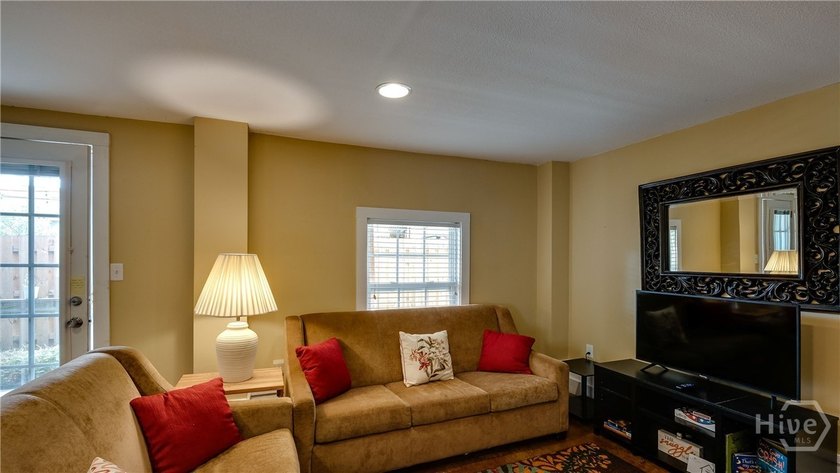 Discover the perfect blend of island living and investment - photo 22