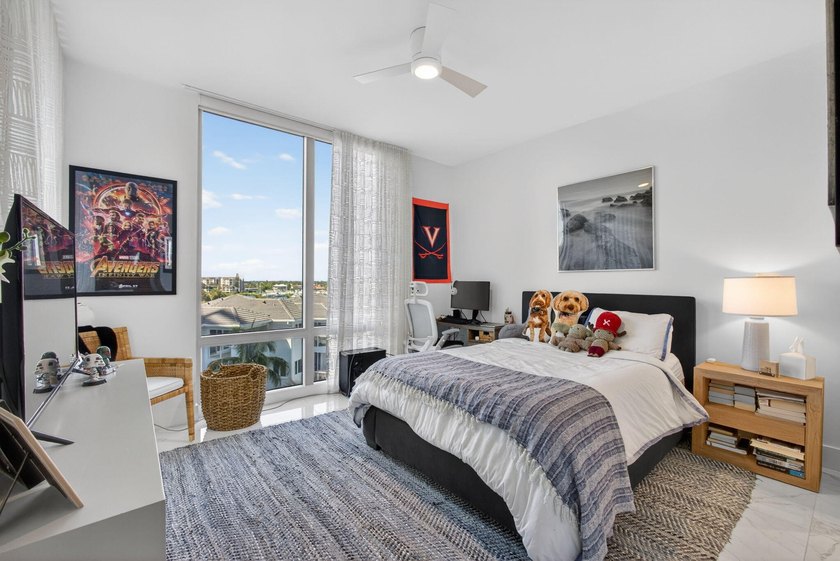 Experience resorty style waterfront living in the most sought - photo 40