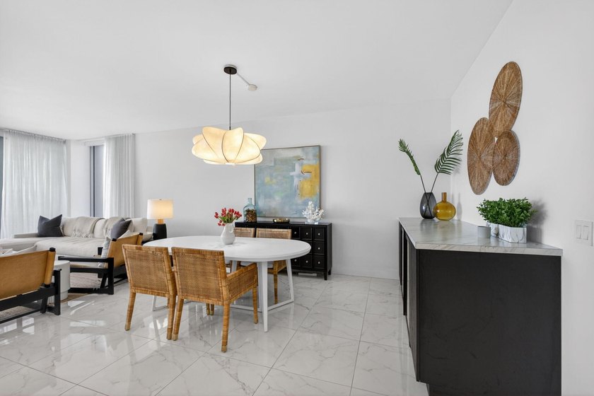 Experience resorty style waterfront living in the most sought - photo 45