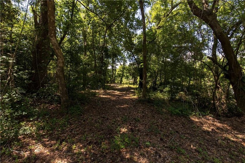 Looking for that spot with ample privacy and a waterfront view - photo 34