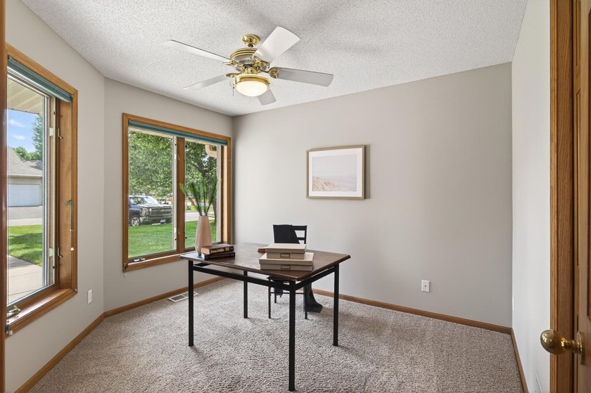 This beautiful 2 bedroom, 2 bath end-unit townhome offers tons - photo 23