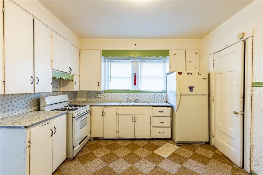 Another Rockin' Rochester Property! This 3/3 side by side duplex - photo 14