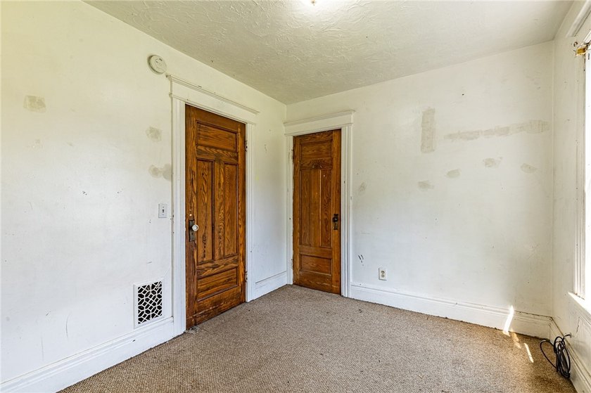 Another Rockin' Rochester Property! This 3/3 side by side duplex - photo 19