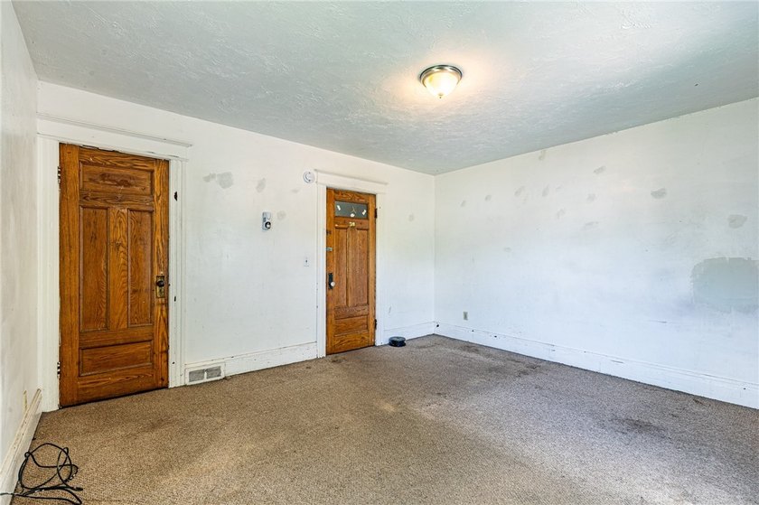 Another Rockin' Rochester Property! This 3/3 side by side duplex - photo 21
