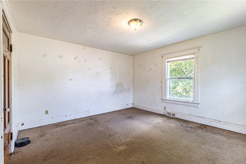 Another Rockin' Rochester Property! This 3/3 side by side duplex - photo 22