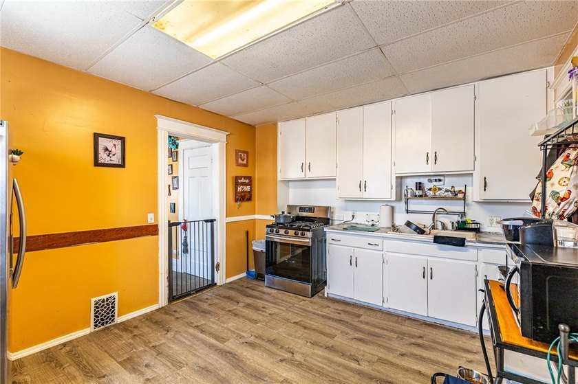 Another Rockin' Rochester Property! This 3/3 side by side duplex - photo 36
