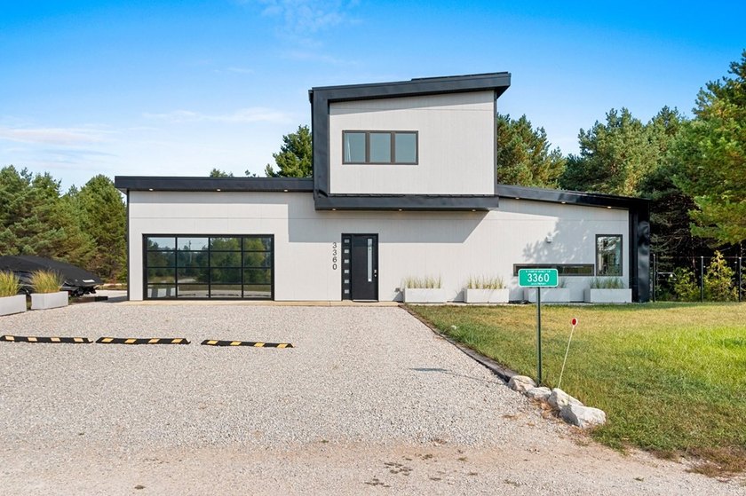 Quality, modern, energy efficient home with rock wall and foam - photo 39