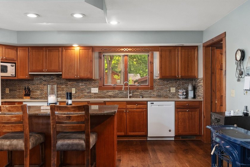Beautiful custom-built home just outside of Watertown on a - photo 13