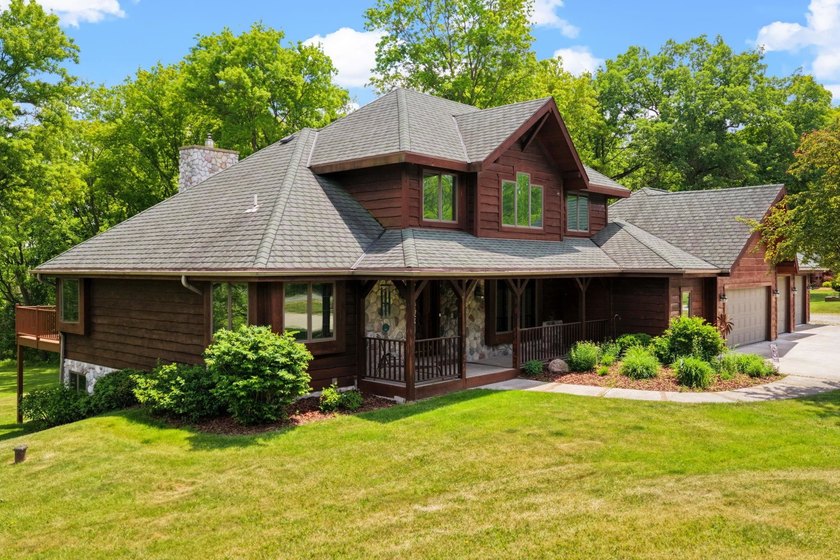 Beautiful custom-built home just outside of Watertown on a - photo 36
