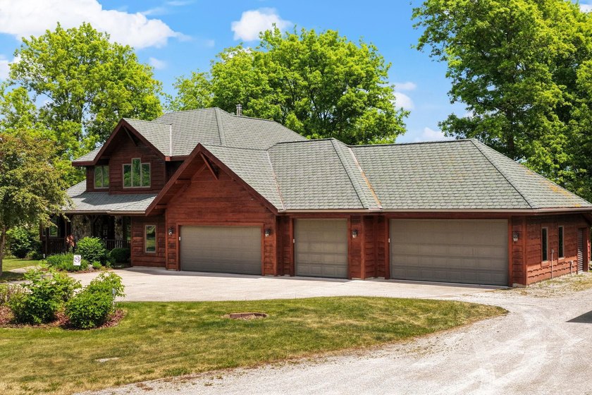 Beautiful custom-built home just outside of Watertown on a - photo 37