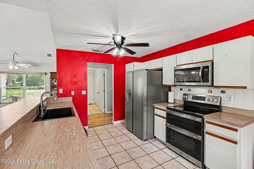 Sellers offering 10K towards Closing with full price offer on - photo 15