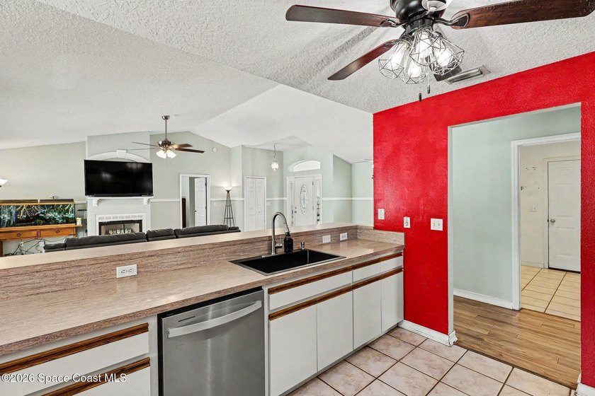 Sellers offering 10K towards Closing with full price offer on - photo 17