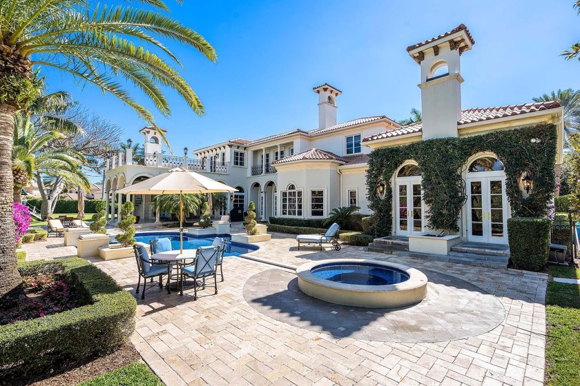 An extraordinary opportunity to own nearly an acre of prime golf - photo 7