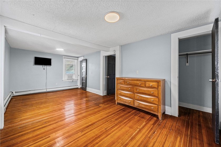 Welcome to 171 Oakland Street! This 4-bedroom, 2-bath home - photo 29