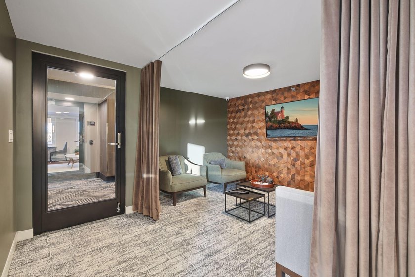 Renovated studio with exceptional layout that offers separate - photo 34