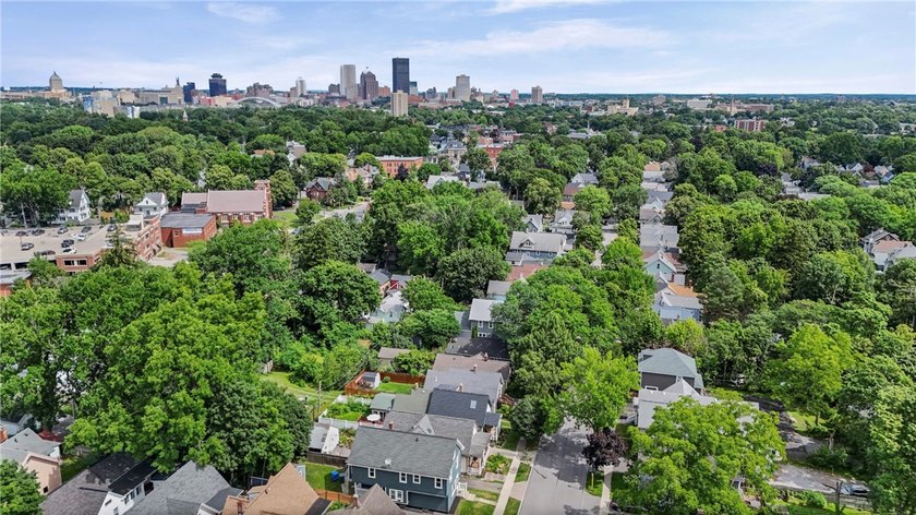 Welcome to 171 Oakland Street! This 4-bedroom, 2-bath home - photo 48