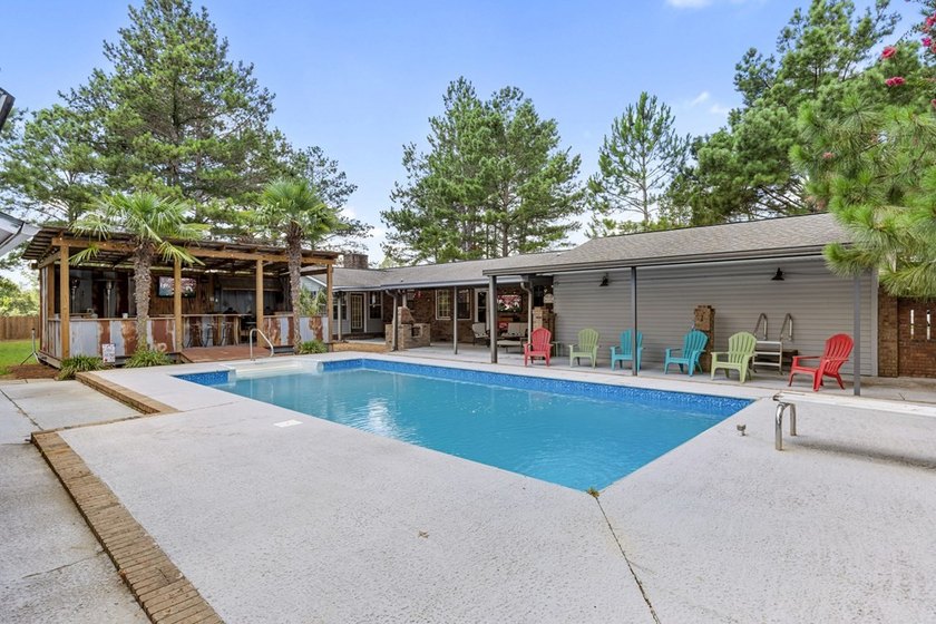 Welcome to 3825 Plantation Lane, Camilla, GA-a one-of-a-kind - photo 12