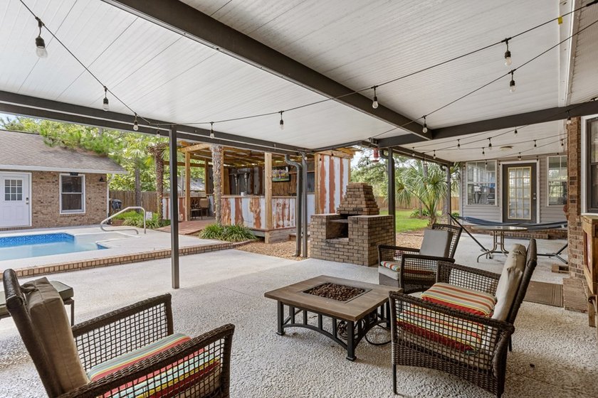 Welcome to 3825 Plantation Lane, Camilla, GA-a one-of-a-kind - photo 13