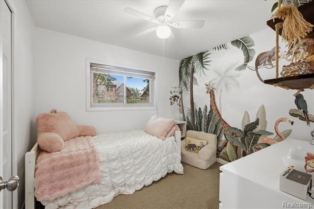 Welcome to this beautifully updated 3-bedroom, 2-bath ranch - photo 15