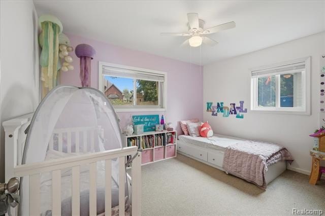 Welcome to this beautifully updated 3-bedroom, 2-bath ranch - photo 20