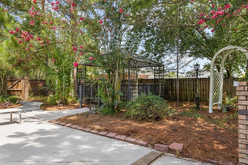 Welcome to 3825 Plantation Lane, Camilla, GA-a one-of-a-kind - photo 27