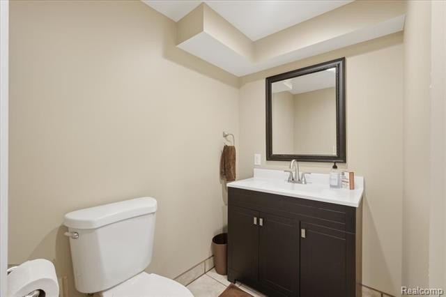 Welcome to this beautifully updated 3-bedroom, 2-bath ranch - photo 32