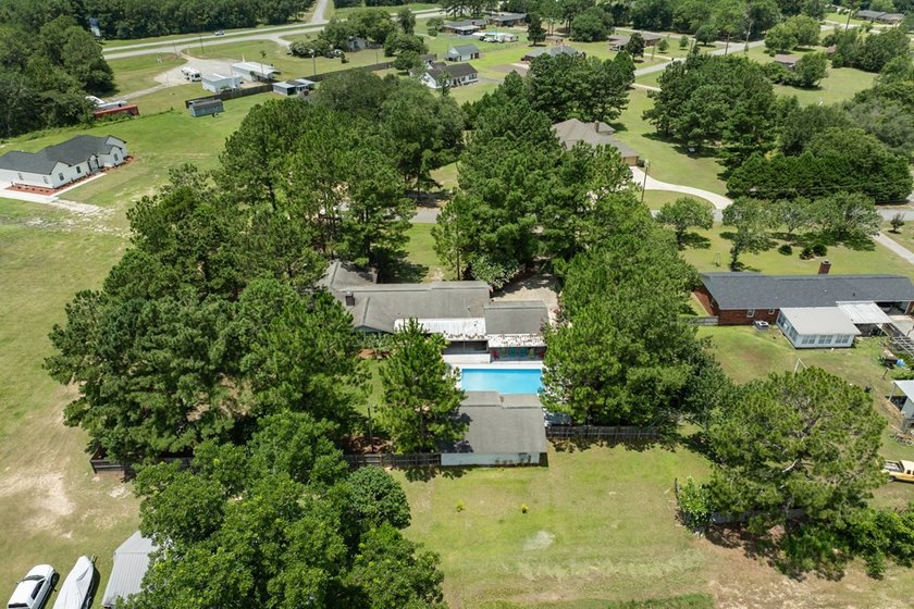 Welcome to 3825 Plantation Lane, Camilla, GA-a one-of-a-kind - photo 37