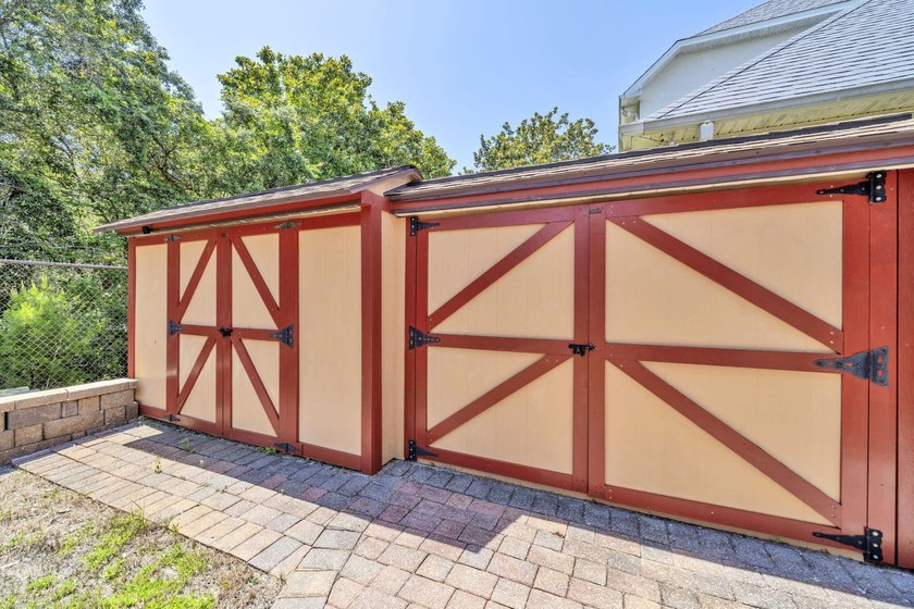 Welcome to 511 Fallin Water Drive, a stunning custom-built home - photo 41