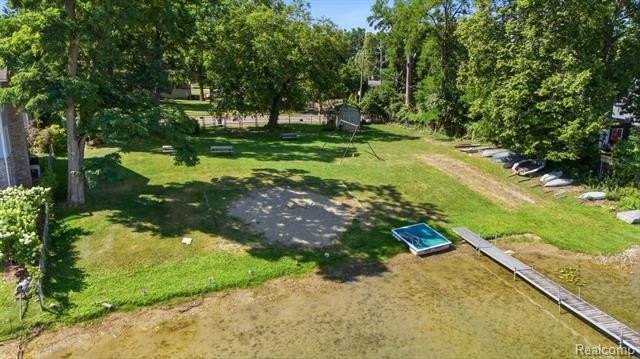 Welcome to this beautifully updated 3-bedroom, 2-bath ranch - photo 47