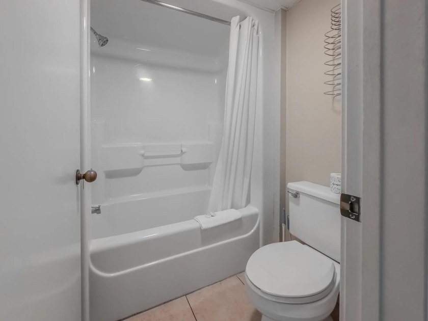Newly updated condo in the Landmark Resort, sleeps six - photo 17