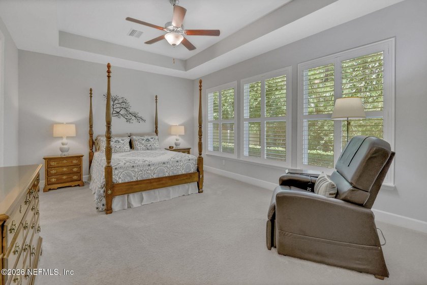 Welcome to Oxford Estates! This beautifully upgraded 4-bedroom - photo 22
