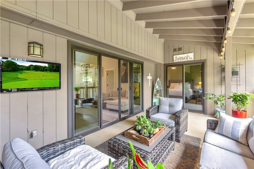 This 3-bedroom, 2-bath upstairs condo is beautifully updated - photo 23