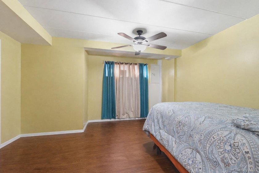 Move-In Ready Brick Multi-Family Duplex in the Longwood Section - photo 14
