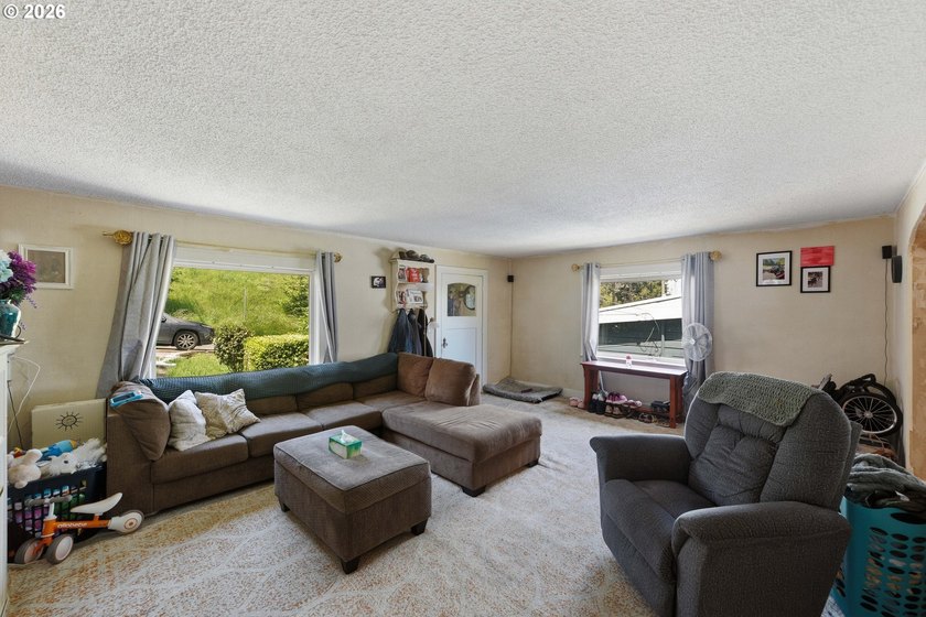 Marshfield Multi-Unit property for sale! Main home and duplex - photo 12